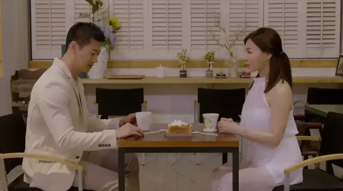 《邻居家妻子》韩国电影未删减1080P韩语中字-我邻居的老婆高清下载-百度网盘夸克迅雷资源-邻居家妻子完整版在线观看