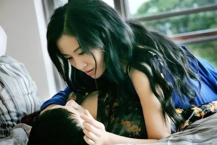 韩国电影《嫂嫂情事》未删减版1080P高清播放-《嫂嫂情事》全集免费在线观看无删减-高清中字