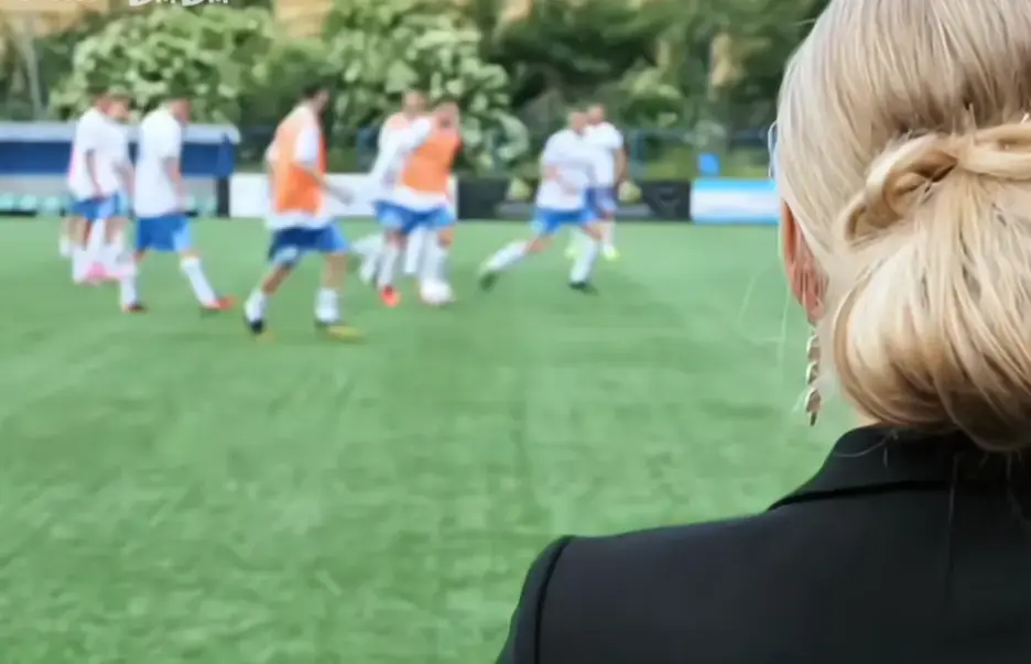 《Footballers'Moms》在线观看-法国电影《足球队的女老板们》高清无删减完整版-免费1080P高清画质播放